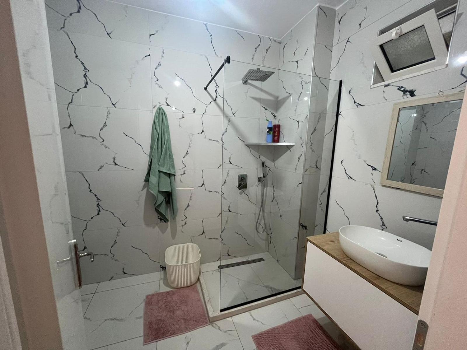 Guest House Durres * Durrës